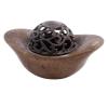 <span class='ref_item'>198 -</span> <span class="object_title">INCENSARIO EN BRONCE EN FORMA DE RECIPIENTE CON TAPA CALADA</span>   <p><span class="technical_description">Señales de uso.<br/>Decorada con escenas costumbristas.<br/>Con sello<br/>Medidas: 25x9x14cm</span><br></p>