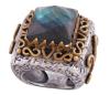 <span class='ref_item'>220 -</span> <span class="object_title">SORTIJA EN PLATA 925 CON CHAPADO EN ORO Y LABRADORITA</span>  <p><span class="technical_description">Sortija realizada en plata de ley 925 con partes chapadas en oro. Con gran labradorita facetada de peso aprox 13ct<br/>Medida Sortija: 15</span><br>Peso: <span class="PESO_HCES1">24,40</span> <span class="PESOUMED_HCES1">gr.</span><br></p>