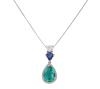 <span class='ref_item'>30 -</span> <span class="object_title">COLGANTE EN ORO 18KT, ESMERALDA, ZAFIRO Y DIAMANTE CON CADENA EN PLATINO 950</span>  <p><span class="technical_description">Colgante realizado en oro de 18kt formado por un diamante en talla brillante con peso aprox 0.25 y estimación de color H y de pureza VS1, un zafiro en talla perilla con peso aprox 0.40ct y una esmeralda en talla perilla con peso aprox 1.70ct orlada de pequeños diamantes. Cadena veneciana realizada en platino 850. <br/>Cierre: Reasa<br/>Medidas: 45cm la cadena, 2,50 x 1cm el colgante<br/>Ref 5219</span><br>Peso: <span class="PESO_HCES1">3,70</span> <span class="PESOUMED_HCES1">gr.</span><br></p>