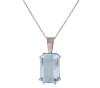 <span class='ref_item'>48 -</span> <span class="object_title">COLGANTE Y CADENA EN PLATA 925 CON TOPACIO AZUL</span>  <p><span class="technical_description">Colgante y cadena realizados en plata de ley 925. El colgante con un topacio azul en talla esmeralda engastado en garras con peso aprox 7ct. Cadena de eslabón barbado<br/>Cierre: Reasa<br/>Longitud de la cadena: 45cm con alargador</span><br>Peso: <span class="PESO_HCES1">6</span> <span class="PESOUMED_HCES1">gr.</span><br></p>