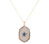 <span class='ref_item'>257 -</span> <span class="object_title">COLGANTE Y CADENA EN PLATA 925 CHAPADA EN ORO, CRISTAL DE ROCA, TOPACIO AZUL Y DIAMANTES</span>  <p><span class="technical_description">Colgante y cadena realizados en plata de ley 925 chapada en oro. En el centro del colgante cristal de roca adornado con un topacio azul en talla oval de peso aprox 0.30ct y diamantes, también en orla, en talla roca con peso total aprox 0.12ct. Cadena barbada de cierre de reasa<br/>Medidas: 40cm la cadena, 4 x 2cm el colgante<br/>RefC GE 5109</span><br>Peso: <span class="PESO_HCES1">8,10</span> <span class="PESOUMED_HCES1">gr.</span><br></p>