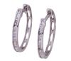 <span class='ref_item'>56 -</span> <span class="object_title">PENDIENTES EN ORO 18KT Y DIAMANTES</span>  <p><span class="technical_description">Pareja de pendientes realizados en oro de 18kt. Con forma de aro, adornados por diamantes en talla baguette con peso total aprox 0.15ct<br/>Cierre: Palillo en clip<br/>RefC 801220373</span><br>Peso: <span class="PESO_HCES1">1,30</span> <span class="PESOUMED_HCES1">gr.</span><br></p>
