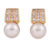 <span class='ref_item'>211 -</span> <span class="object_title">PENDIENTES EN ORO 18KT, PERLAS AUSTRALIANAS Y DIAMANTES</span>  <p><span class="technical_description">Pareja de pendientes realizados en oro de 18kt. Diamantes en talla brillante con peso total aprox 1.10ct y remate de perlas australianas calibradas aprox en 12mm<br/>Cierre: Omega<br/>RefC 76370</span><br>Peso: <span class="PESO_HCES1">13,70</span> <span class="PESOUMED_HCES1">gr.</span><br></p>
