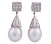<span class='ref_item'>10 -</span> <span class="object_title">PENDIENTES DESMONTABLES EN ORO 18KT, PERLAS AUSTRALIANAS Y DIAMANTES</span>  <p><span class="technical_description">Pareja de pendientes desmontables realizados en oro de 18kt. Formados por perlas australianas calibradas aprox en 12mm y diamantes en talla brillante con peso total aprox 3.55ct. La parte colgante se puede extraer dejando los pendientes como dormilonas<br/>Cierre: Presión<br/>RefC 74524 y 59419</span><br>Peso: <span class="PESO_HCES1">14,60</span> <span class="PESOUMED_HCES1">gr.</span><br></p>