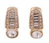 <span class='ref_item'>49 -</span> <span class="object_title">PENDIENTES EN METAL DORADO Y CIRCONITAS</span>  <p><span class="technical_description">Pareja de pendientes realizados en metal dorado con circonitas<br/>Cierre: Clip</span><br>Peso: <span class="PESO_HCES1">11,50</span> <span class="PESOUMED_HCES1">gr.</span><br></p>