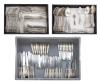 <span class='ref_item'>211 -</span> <span class="object_title">CUBERTERÍA EN PLATA DE LEY</span>  <p><span class="technical_description">Cubertería realizada en plata de ley. Compuesta por 177 cubiertos:<br/>3 cucharillas de mostaza<br/>5 cucharas de helado<br/>5 cucharas de postre<br/>11 cucharas medianas<br/>20 cucharas soperas<br/>21 tenedores de postre<br/>9 tenedores pequeños<br/>26 tenedores grandes<br/>13 tenedores de pescado<br/>13 palas de pescado<br/>51 cuchillos de diferentes tamaños y mango de plata<br/>Peso total sin cuchillos: 6768gr<br/>Peso total de los cuchillos: 2980gr</span><br></p>