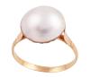 <span class='ref_item'>130 -</span> <span class="object_title">SORTIJA EN ORO 18KT Y PERLAS MABE</span>  <p><span class="technical_description">Sortija realizada en oro de 18kt. Adornada con perla mabe calibrada aprox en 12mm<br/>Medida Sortija: 15</span><br>Peso: <span class="PESO_HCES1">2,40</span> <span class="PESOUMED_HCES1">gr.</span><br></p>