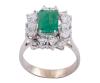 <span class='ref_item'>145 -</span> <span class="object_title">SORTIJA EN ORO 18KT, ESMERALDA Y DIAMANTES</span>  <p><span class="technical_description">Sortija realizada en oro de 18kt. Esmeralda central en su talla con peso aprox 1.60ct, orlada de diamantes en talla brillante con peso total aprox 1.02ct<br/>Medida Sortija: 11<br/>RefC 77468</span><br>Peso: <span class="PESO_HCES1">4,40</span> <span class="PESOUMED_HCES1">gr.</span><br></p>