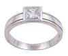 <span class='ref_item'>189 -</span> <span class="object_title">SOLITARIO EN ORO 18KT Y DIAMANTE</span>  <p><span class="technical_description">Sortija solitario realizada en oro de 18kt. Diamante central en talla princesa con peso total aprox 0.53ct. Firma inscrita en el interior "Gregory"<br/>Medida Sortija: 13<br/>RefC 60998</span><br>Peso: <span class="PESO_HCES1">4,90</span> <span class="PESOUMED_HCES1">gr.</span><br></p>