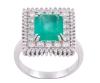 <span class='ref_item'>14 -</span> <span class="object_title">SORTIJA EN ORO 18KT, ESMERALDA Y DIAMANTES</span>  <p><span class="technical_description">Sortija realizada en oro de 18kt. Esmeralda central en su talla con peso aprox 2.50ct y doble orla diamantes en talla brillante con peso total aprox 1ct<br/>Medida Sortija: 14</span><br>Peso: <span class="PESO_HCES1">7,60</span> <span class="PESOUMED_HCES1">gr.</span><br></p>