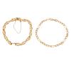 <span class='ref_item'>219 -</span> <span class="object_title">DOS PULSERA EN ORO 18KT</span>  <p><span class="technical_description">Dos pulsera realizadas en oro de 18kt con eslabones alargados.<br/>Cierre: Una con caja con lengüeta y ocho y cadena de seguridad y otra mosquetón<br/>Longitud: 19cm y 20cm</span><br>Peso: <span class="PESO_HCES1">16,80</span> <span class="PESOUMED_HCES1">gr.</span><br></p>