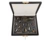 <span class='ref_item'>245 -</span> <span class="object_title">CONJUNTO DE MUESTRAS DE COLGANTES DE ZAPATOS EN METAL</span>  <p><span class="technical_description">Caja de "Eliana Gold" con 12 muestras de colgantes con forma de zapato de señora realizadas 5 en metal plateado y 7 en metal con chapado de oro, algunas adornadas con circonitas. Con inscripción "Eliana Gold. Detalles - Cadeaux - A small gif - Geschenke - Ossequi", "Creaciones García Rodanas" y "Mod. Patentado - Trademark"</span><br></p>