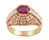 <span class='ref_item'>32 -</span> <span class="object_title">SORTIJA EN ORO 18KT, RUBÍ Y DIAMANTES</span>  <p><span class="technical_description">Sortija realizada en oro de 18kt. Adornada con rubí central en talla oval con peso aprox 0.95ct y diamantes en talla brillante y carré con peso total aprox 1.90ct<br/>Medida Sortija: 17<br/>Ref 76367</span><br>Peso: <span class="PESO_HCES1">7,90</span> <span class="PESOUMED_HCES1">gr.</span><br></p>