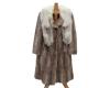 <span class='ref_item'>243 -</span> <span class="object_title">ABRIGO DE PIEL DE ZORRO</span>   <p><span class="technical_description">En tono marrón claro con cuello de color blanco<br/>Talla aprox 40</span><br></p>