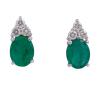 <span class='ref_item'>255 -</span> <span class="object_title">PENDIENTES EN PLATINO CON ESMERALDAS Y DIAMANTES</span>  <p><span class="technical_description">Pendientes en platino con dos esmeraldas en talla oval con un peso total aprox (0.50ct) y rematados con diamantes en talla brillante con peso total aprox (0.10ct). Presión de silicona.<br/> </span><br>Peso: <span class="PESO_HCES1">0,90</span> <span class="PESOUMED_HCES1">gr.</span><br></p>