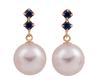 <span class='ref_item'>244 -</span> <span class="object_title">PENDIENTES EN ORO 18KT CON PERLAS Y ZAFIROS</span>  <p><span class="technical_description">Pendientes con movimiento en oro de 18kt con dos perlas cultivadas de 7mm, rematados con zafiros con peso total aprox (0.10ct). Presión de silicona con oro.</span><br>Peso: <span class="PESO_HCES1">1,70</span> <span class="PESOUMED_HCES1">gr.</span><br></p>