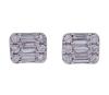 <span class='ref_item'>220 -</span> <span class="object_title">PENDIENTES EN PLATINO CON DIAMANTES</span>  <p><span class="technical_description">Pendientes rectangulares en platino con diamantes en talla baguette y en talla brillante con peso total aprox (0.15ct). Cierre de presión de silicona.</span><br>Peso: <span class="PESO_HCES1">0,70</span> <span class="PESOUMED_HCES1">gr.</span><br></p>