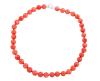 <span class='ref_item'>8 -</span> <span class="object_title">COLLAR DE CUENTAS DE CORAL Y BROCHE EN PLATA DE LEY</span>  <p><span class="technical_description">Collar compuesto por un hilo de cuentas de coral del pacífico calibradas aprox 11.5mm. <br/>Cierre de mosquetón náutico en plata de ley.<br/>Longitud: 50cm.</span><br>Peso: <span class="PESO_HCES1">84,80</span> <span class="PESOUMED_HCES1">gr.</span><br></p>