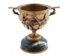 <span class='ref_item'>146 -</span> <span class="object_title">COPA DE BRONCE ANTIGUA  ATRIBUIDA A BARBEDINNE</span>   <p><span class="technical_description">Copa de bronce estilo antiguo, con decoración cincelada de hiedra trepadora y forma inspirada en las copas del tesoro del Bósforo. Base de mármol blanco. Francia, sin firmar, atribuida a Barbedienne, principios del siglo XX<br/>Medias: 15,5 x11 cm </span><br></p>