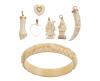 <span class='ref_item'>173 -</span> <span class="object_title">LOTE DE SEIS PIEZAS ANTIGUAS: CINCO COLGANTES  Y UNA PULSERA  EN ORO DE 18 KT. Y MARFIL  ANTIGUO</span>  <p><span class="technical_description">Lote compuesto por seis piezas realizadas en oro de 18kt y marfil antiguo, cinco colgantes con partes de oro de 18 kt. en bases y agarres de asas para colgar, con figuras de: un guerrero, un sabio , un cuerno calado, una higa y un corazón , completa el lote una pulsera rígida<br/>Peso total : 42,80 gr<br/> </span><br></p>