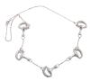 <span class='ref_item'>173 -</span> <span class="object_title">CADENA EN PLATA DE LEY 925 DE ESLABÓN BARBADO Y CINCO ESLABONES MAS GRANDES DE DISEÑO ECUESTRE</span>  <p><span class="technical_description">Original cadena realizada en plata de ley 925 con eslabones barbados y detalle de cinco eslabones más grandes con forma de estribo. Cierre: Mosquetón. Longitud: 60 cm</span><br>Peso: <span class="PESO_HCES1">22,70</span> <span class="PESOUMED_HCES1">gr.</span><br></p>