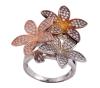 <span class='ref_item'>196 -</span> <span class="object_title">SORTIJA CON DISEÑO DE RAMOS DE FLORES EN PLATA DE LEY 925 Y CIRCONITAS</span>  <p><span class="technical_description">Original sortija con diseño de ramo de tres flores realizada en plata de ley 925, adorno de baño rosado en una de las flores y en otra dorado, las tres cuajadas de circonitas. Medida sortija: 17</span><br>Peso: <span class="PESO_HCES1">9,70</span> <span class="PESOUMED_HCES1">gr.</span><br></p>