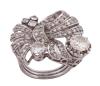<span class='ref_item'>182 -</span> <span class="object_title">SORTIJA VINTAGE EN PLATINO CON DIAMANTES</span>  <p><span class="technical_description">Sortija vintage realizada en platino, con diseño de gran lazo formado por diamantes en talla brillante y brillante transición con peso total aprox 1.80 ct<br/>Medida sortija : 12<br/> </span><br>Peso: <span class="PESO_HCES1">11,30</span> <span class="PESOUMED_HCES1">gr.</span><br></p>