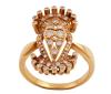 <span class='ref_item'>192 -</span> <span class="object_title">SORTIJA EN ORO DE 18 KT. Y DIAMANTES</span>  <p><span class="technical_description">Sortija lanzadera realizada en oro de 18 kt. con diamantes en talla brillante engastados en grano y en chatón con peso total aprox.de 0.26 ct<br/>Medida sortija: 12<br/>Ref. Más antigua: 2.64.8</span><br>Peso: <span class="PESO_HCES1">6,50</span> <span class="PESOUMED_HCES1">gr.</span><br></p>