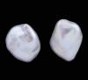 <span class='ref_item'>138 -</span> <span class="object_title">PENDIENTES EN ORO DE 18 KT Y PERLAS CULTIVADAS BARROCAS EN BLANCO</span>  <p><span class="technical_description">Pareja de pendientes realizados en oro de 18 kt. con dos perlas cultivadas en agua dulce de color blanco y forma barroca, medidas aprox.1,4 cm x 1,2 cm Cierre: Presión <br/> </span><br>Peso: <span class="PESO_HCES1">5</span> <span class="PESOUMED_HCES1">gr.</span><br></p>