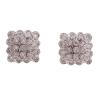 <span class='ref_item'>66 -</span> <span class="object_title">PENDIENTES EN ORO DE 18 KT. Y DIAMANTES</span>  <p><span class="technical_description">Pareja de pendientes realizados en oro de 18 kt. con diseño cuadrado adornado por diamantes en talla brillante engastados en chatón y en grano, con peso total aprox.0.65 ct. Cierre: Presión<br/>Ref. 76579 </span><br>Peso: <span class="PESO_HCES1">3,50</span> <span class="PESOUMED_HCES1">gr.</span><br></p>