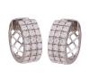 <span class='ref_item'>124 -</span> <span class="object_title">PENDIENTES DE ARO EN PLATA DE LEY 925 CON MOISSANITAS</span>  <p><span class="technical_description">Pareja de pendientes con forma de aro realizados en plata de ley 925 adornados en su parte frontal por tres bandas de moissanitas en talla brillante engastadas en grano con peso total aprox. de 1.44 ct. Parte posterior con rejilla calada Cierre: Palillo en clic. Medida: Diámetro 1,5 cm <br/>.</span><br>Peso: <span class="PESO_HCES1">6</span> <span class="PESOUMED_HCES1">gr.</span><br></p>