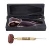 <span class='ref_item'>133 -</span> <span class="object_title">DESCORCHADOR NEUMÁTICO MARCA SAGRA</span>   <p><span class="technical_description">Descorchador neumático marca sagra realizado en bronce con el pomo en madera. Viene en su funda de cuero y con su caja en madera para guardarlo. El descorchador es un mecanismo neumático de alta calidad y acabado artístico. Trabaja aumentando la presión de aire, entre el liquido y el tapón, lo que produce el descorche. El equipo cuenta con un sistema de inyección especial de alto rendimiento y una válvula de seguridad que acciona a una presión máxima para que el equipo no sufra.</span><br></p>