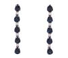 <span class='ref_item'>4 -</span> <span class="object_title">PENDIENTES EN ORO DE 18 KT. CON ZAFIROS Y DIAMANTES</span>  <p><span class="technical_description">Pareja de pendientes realizados en oro de 18 kt. Largos, compuestos por barra vertical de zafiros en talla oval engastados en garra con peso total aprox de 4 ct. van alternando con diamantes en talla brillante engastados en garras y peso total aprox. de 0.20 ct<br/>Cierre: Presión. Longitud: 3,5 cm</span><br>Peso: <span class="PESO_HCES1">3,80</span> <span class="PESOUMED_HCES1">gr.</span><br></p>