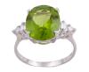 <span class='ref_item'>22 -</span> <span class="object_title">SORTIJA EN ORO DE 18 KT. CON PERIDOTO Y DIAMANTES</span>  <p><span class="technical_description">Sortija realizada en oro de 18 kt. con peridoto central en talla oval engastada en garra con peso aprox. 5.10 ct. a los lados lleva adorno de diamantes en talla brillante y baguette con peso total aprox 0.15 ct, En el interior del aro la numeración: 5114<br/>Medida sortija: 12</span><br>Peso: <span class="PESO_HCES1">3,70</span> <span class="PESOUMED_HCES1">gr.</span><br></p>