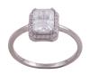 <span class='ref_item'>182 -</span> <span class="object_title">SORTIJA EN PLATA DE LEY 925 CON MOISSANITA DE APROX. 2 CT. Y CIRCONITAS</span>  <p><span class="technical_description">Sortija realizada en plata de ley 925, compuesta por moissanita en talla radiant con peso aprox.2 ct. adornada por contorno de circonitas.<br/>Medida sortija: 18</span><br>Peso: <span class="PESO_HCES1">2,50</span> <span class="PESOUMED_HCES1">gr.</span><br></p>