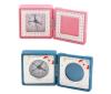 <span class='ref_item'>205 -</span> <span class="object_title">DOS RELOJES DESPERTADOR CON LÁMINA DE PLATA 925. Y DECORACIÓN INFANTIL.CUARZO</span>  <p><span class="technical_description">Lote formado por dos relojes despertador de dos tapas con láminas de plata de 925 y decoración infantil con acabados uno de ellos de terciopelo azul y el otro rosa. Ventana redonda en el azul y cuadrada en el rosa, fondo blanco con números arábigos en los dos. Mecanismo de cuarzo. Ambos en estado de marcha<br/>Medidas: 7 cm de alto x 7 cm de ancho (En ambos)<br/>Peso total: 260 gr</span><br></p>