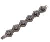 <span class='ref_item'>101 -</span> <span class="object_title">PULSERA VINTAGE EN PLATA DE LEY 925,CON ONIX Y MARCASITAS</span>  <p><span class="technical_description">Pulsera vintage realizada en plata de ley 925. Esta formada por eslabones articulados hexagonales con centro de cabujones redondos de onix decorados en su parte superior por escudos de marcasitas y por orlas hexagonales de marcasitas. (Señales de uso)<br/>Cierre: Pestaña grande decorada con marcasitas<br/>Medidas: longitud 17 cm, ancho 2,7 cm</span><br>Peso: <span class="PESO_HCES1">47,90</span> <span class="PESOUMED_HCES1">gr.</span><br></p>