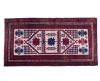 <span class='ref_item'>153 -</span> <span class="object_title">ALFOMBRA TURCA EN LANA ANUDADA A MANO</span>   <p><span class="technical_description">Alfombra turca realizada en lana, hecha a mano, con intrincados diseños geométricos en tonos rojos, azules y crema. Restos de flecos en lados cortos. Medidas con flecos: 179cm x 104.5cm</span><br></p>