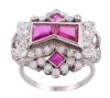 <span class='ref_item'>23 -</span> <span class="object_title">SORTIJA VINTAGE EN PLATINO DISEÑO AÑOS 40  CON RUBIES SINTETICOS Y DIAMANTES</span>  <p><span class="technical_description">Sortija vintage realizada en Platino con diseño años 40 con motivo de reloj de arena central decorado por rubíes sintéticos tallas trapecio y cuadradas y rodeados de diamantes en talla brillante con peso total aprox. 1.20 ct.<br/>Medida sortija: 15<br/>Ref: 3770</span><br>Peso: <span class="PESO_HCES1">9,40</span> <span class="PESOUMED_HCES1">gr.</span><br></p>