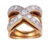 <span class='ref_item'>45 -</span> <span class="object_title">SORTIJA EN ORO DE 18 KT. Y PLATINO DE DISEÑO CRUZADO CON DIAMANTES</span>  <p><span class="technical_description">Sortija realizada en oro de 18 kt. y Platino, ancha y con diseño cruzado en forma de X adornada con diamantes en talla brillante sobre bandas de Platino con peso total aprox. 1.22 ct.<br/>Medida sortija: 11<br/>Ref: 4624</span><br>Peso: <span class="PESO_HCES1">10,2</span> <span class="PESOUMED_HCES1">gr.</span><br></p>