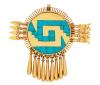 <span class='ref_item'>69 -</span> <span class="object_title">BROCHE - COLGANTE EN ORO DE 14 KT. DE DISEÑO PREHISPÁNICO  CON MOSAICO DE TURQUESAS</span>  <p><span class="technical_description">Broche - colgante realizado en oro de 14 kt. de diseño prehispánico con cuerpo circular representando un escudo de guerra tradicional mesoamericano, destacando mosaicos de turquesa incrustadas formando una greca. Cuatro flechas atravesando el escudo en los costados, orla calada y nueve colgantes en forma alargada. Cierre: Aguja con mecanismo de seguridad. Asa superior para colgar<br/>Medidas: 6,5 x 7 cm</span><br>Peso: <span class="PESO_HCES1">24,70</span> <span class="PESOUMED_HCES1">gr.</span><br></p>