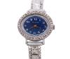 <span class='ref_item'>185 -</span> <span class="object_title">RELOJ DE PULSERA VINTAGE "OLIVIA" PARA DAMA, CAJA Y BRAZALETE CHAPADOS EN PLATA. CUERDA MANUAL</span>  <p><span class="technical_description">Reloj de pulsera vintage "OLIVIA" para dama, con caja y brazalete integrado chapados en plata. Con caja oval situada en horizontal, esfera azul intenso con numeración arábiga en color blanco y bisel adornado por marcasitas, medidas: 20 mm. x 25 mm. Brazalete con adorno de cenefa y bordes calados. Mecanismo de cuerda manual. En estado de marcha</span><br>Peso: <span class="PESO_HCES1">39,30</span> <span class="PESOUMED_HCES1">gr.</span><br></p>
