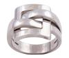 <span class='ref_item'>26 -</span> <span class="object_title">SORTIJA " BOUCHERON" EN ORO DE 18 KT. </span>  <p><span class="technical_description">Sortija "BOUCHERON" realizada en oro de 18 kt. con característico diseño geométrico de la Firma con eslabones entrelazados de aspecto arquitectónico. Grabación interior "BOUCHERON   E61877" y grabación también en uno de los laterales  "BOUCHERON"<br/>Medida sortija. 14<br/>Ref: 76192</span><br>Peso: <span class="PESO_HCES1">12,5</span> <span class="PESOUMED_HCES1">gr.</span><br></p>