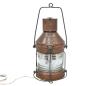 <span class='ref_item'>113 -</span> <span class="object_title">FAROL NÁUTICO DE NAVEGACIÓN (PPIOS S.XX)</span>   <p><span class="technical_description">Excepcional y genuino farol náutico de navegación fabricado en cobre y latón por la célebre firma británica R.C. Murray & Co. Limited en Glasgow, Escocia. Conserva todas sus placas de identificación originales con las siguientes grabaciones: R.C Murray & Co.-Limited-37 Cavendish St- Glasgow / NOT UNDER COMMAND / Lampads nº1400<br/>Adaptado con conexión eléctrica para uso actual doméstico/decorativo. En funcionamiento.<br/>Medidas aprox: 53cm de altura x 28cm de diámetro</span><br></p>