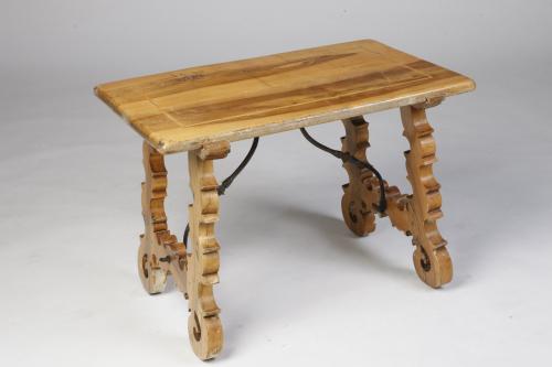 MESA AUXILIAR ESTILO CASTELLANO