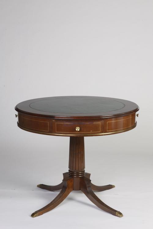 MESA DE CENTRO DE CAOBA ESTILO REGENCY, S. XX