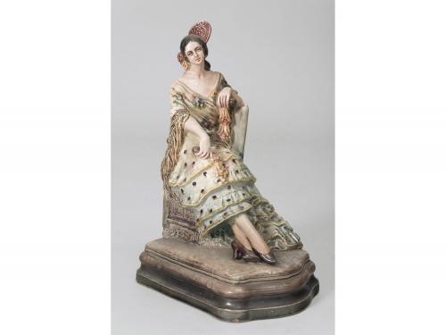 Valenciana sentada