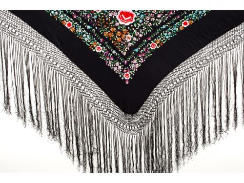 MANTÓN EN CRESPÓN NEGRO CON PEONÍAS EN DIVERSOS COLORES
