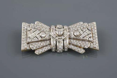 Broche