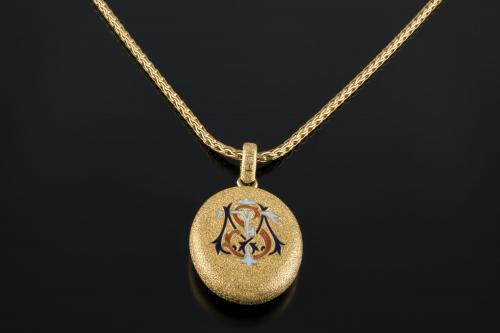 Colgante con cadena